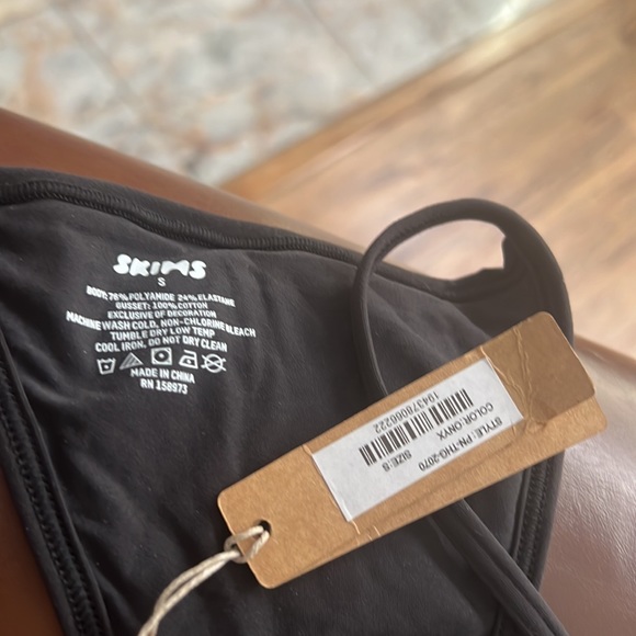 Skims Fit Everybody T String Thong - Picture 8 of 11